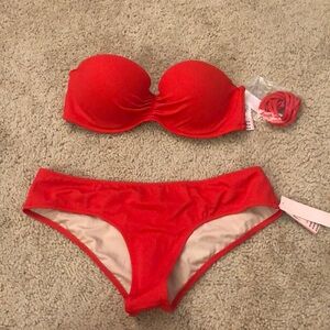 VVictoria’s Secret two piece bikini bundle. Red top 32c , small bottoms. NWT
